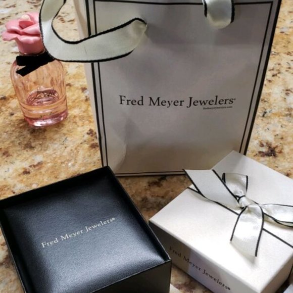 1/2 Carat Diamond Cross Pendant in Sterling Silver - Picture 3 of 4